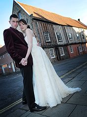 <br>
Dragon Hall is one of those truly stunning, bijou wedding venues of a calibre that only crops up every now and then. Unique, historically fascinating, structurally beautiful and simply oozing character, Dragon Hall is a wedding venue that you should definitely consider for your celebrations.
<br>
<br>
Read <a href=http://www.wedding-venue-secret.com/historic-wedding-venue-norwich-mediaeval-dragon-hall-1078>Dragon Hall`</a>s featured post!