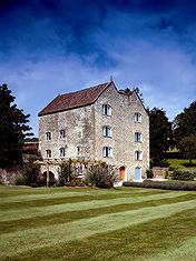 <br>
Besides the aesthetic and culinary delights of Priston Mill, you will immediately find yourself absorbing the historic atmosphere. This magical wedding location will take you back to a rural yet industrial Britain, and we here at The Wedding Secret can think of no better words to sum up this venue than  ‘perfect, perfect, perfect’!
<br>
<br>
Read <a href=http://www.wedding-venue-secret.com/weddings-in-bath-the-outstanding-historic-priston-mill-1306>Priston Mill`s</a> featured post